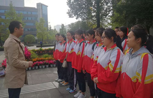 成都市蜀兴职业中学图片