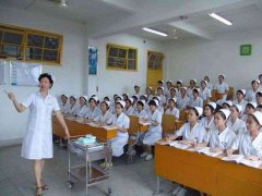 2019年重庆女生学习护理专业怎么样呢？