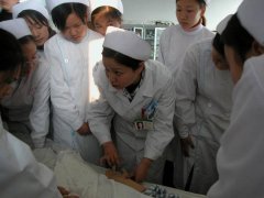 广西南宁市卫生学校2019年有哪些热门专业招生呢？