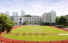 武汉市工业科技学校2020年招生专业有哪些_学费多少