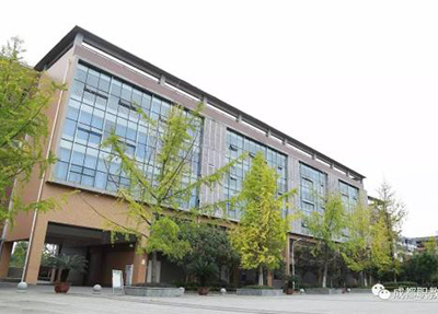 学校建筑物