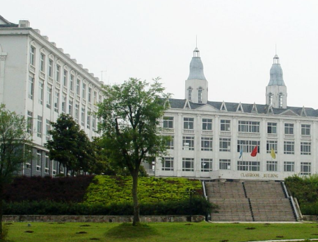 云南商务职业学院2020年录取分数是多少？