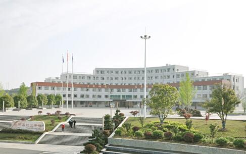 湖南省隆回县职业中等专业学校2020年录取分数线