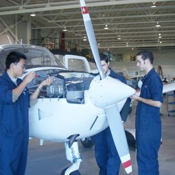 成都航空职业学校2020年报名、招生条件