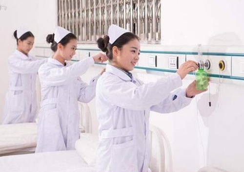 成都哪些护理学校好 成都哪些护理学校好