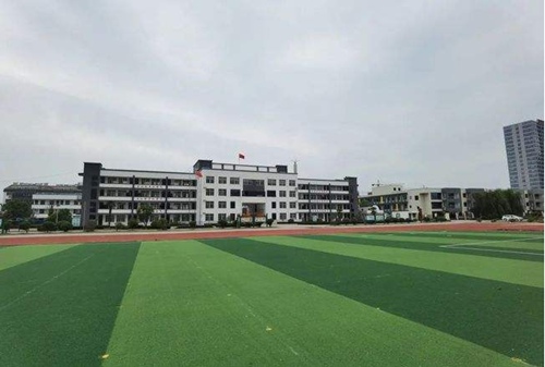 职高15.jpg 职高15.jpg