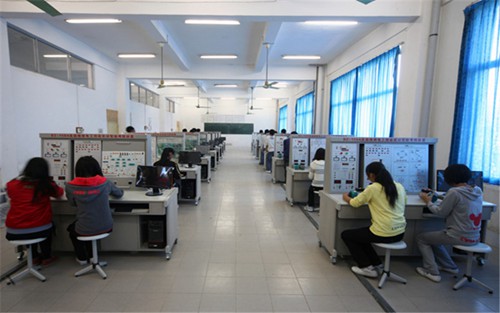 2023年四川省彝文学校有哪些专业