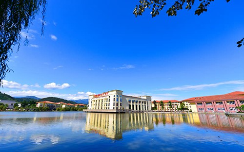 2023年河北东方学院中专部有哪些专业