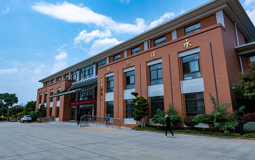 2023年成都新华技工学校有哪些专业