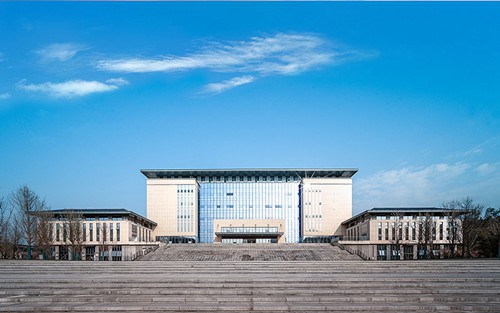 2023年四川省南充市高坪职业高级中学有哪些专业
