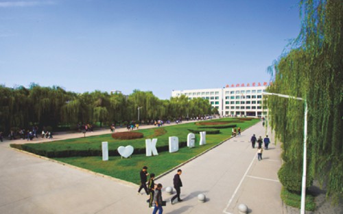 2023年青岛商务学校有哪些专业