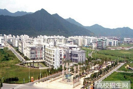 德阳汽修学校
