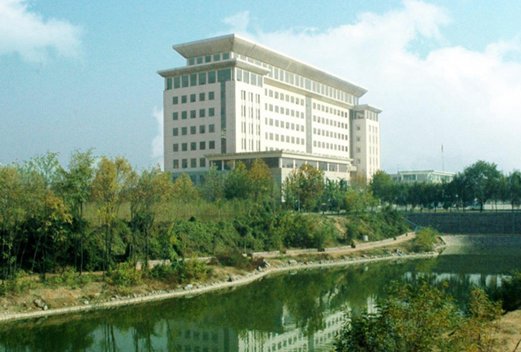河南医学高等专科学校图片