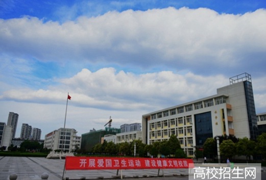 河南推拿职业学院图片