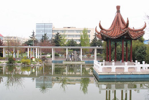 江苏安全技术职业学院图片