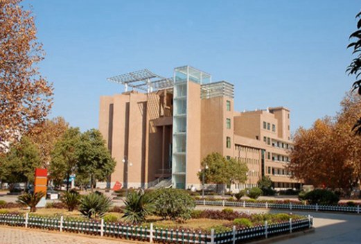 菏泽医学专科学校图片