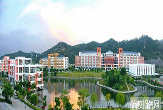 四川卫生学校