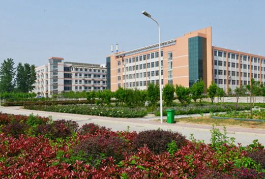 南阳医学高等专科学校图片