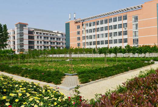 南阳医学高等专科学校图片
