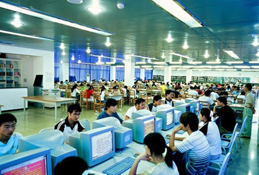 西安医学高等专科学校图片