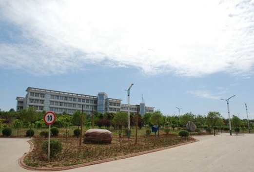 濮阳市卫生学校图片