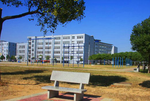 江西工业职业技术学院图片