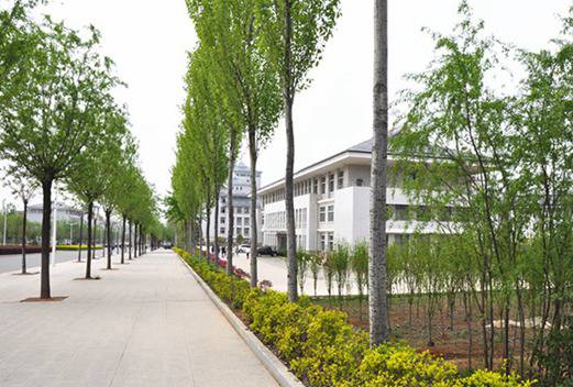 河南省漯河市卫生中等专业学校图片