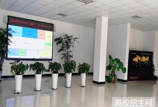驻马店职业技术学院图片