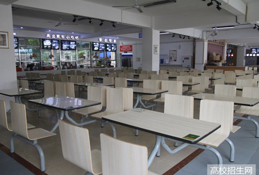 重庆市科能高级技工学校图片