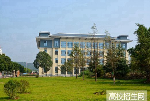 四川电子机械职业技术学院图片