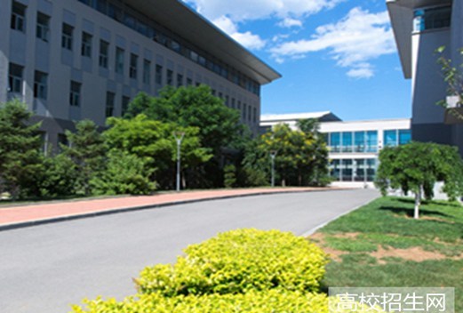 大连民族大学图片