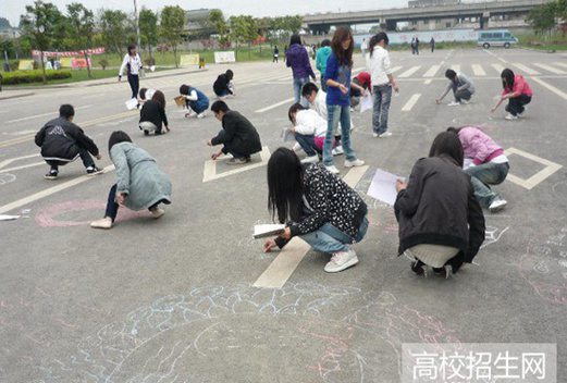 四川省信息工程学校