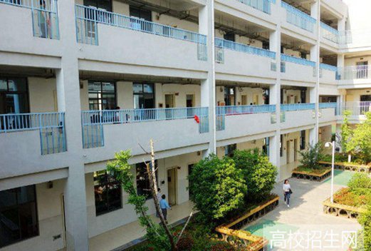 仁寿县华达中等职业学校