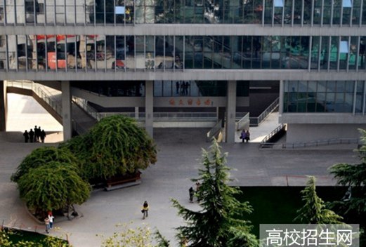 广西中医药大学赛恩斯新医药学院图片