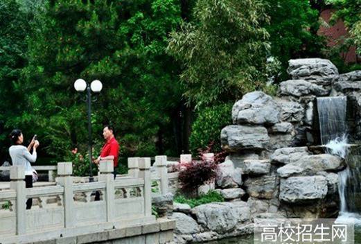 宜宾市东方职业技术学校图片