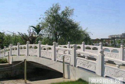 南充信息工程学校