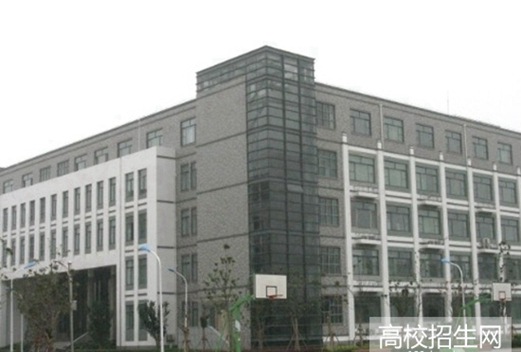 四川省南江县小河职业中学