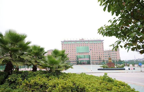 四川省泸州市江南职业中学校