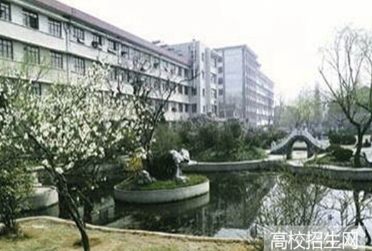 乌兰察布职业学院图片