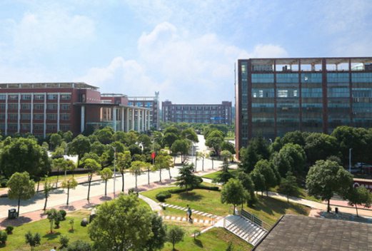 江西交通职业技术学院图片