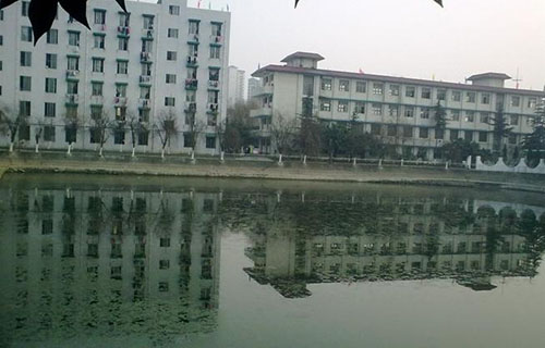 平昌县笔山职业中学图片