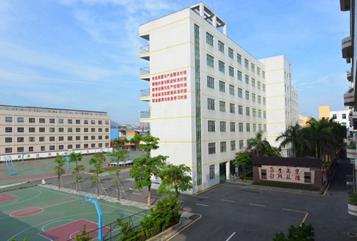 深圳市宝山技工学校图片