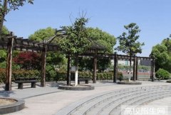 赤峰工业职业技术学院