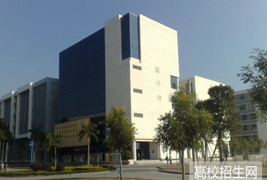广东科学技术职业学院图片