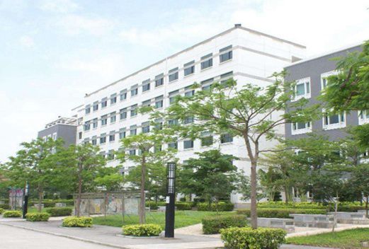 信阳涉外职业技术学院图片