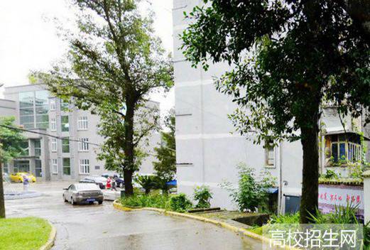 自贡市旅游职业高级中学图片