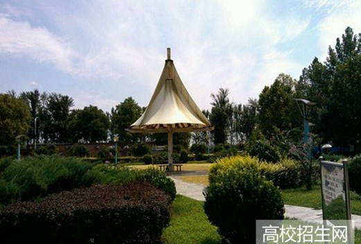 渤海石油职业学院图片