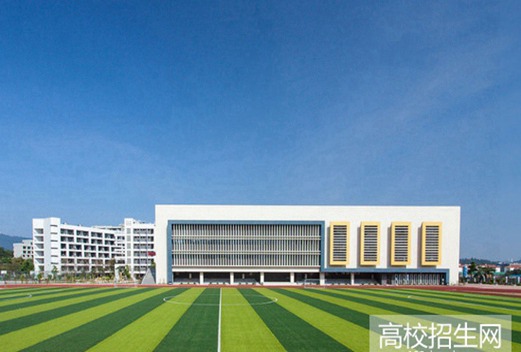 泸州市工业技工学校图片