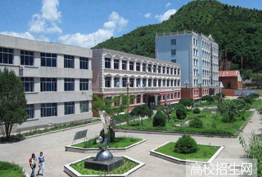 泸州市工业技工学校图片