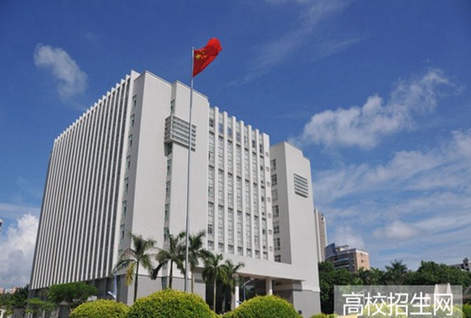 广东石油化工学院图片